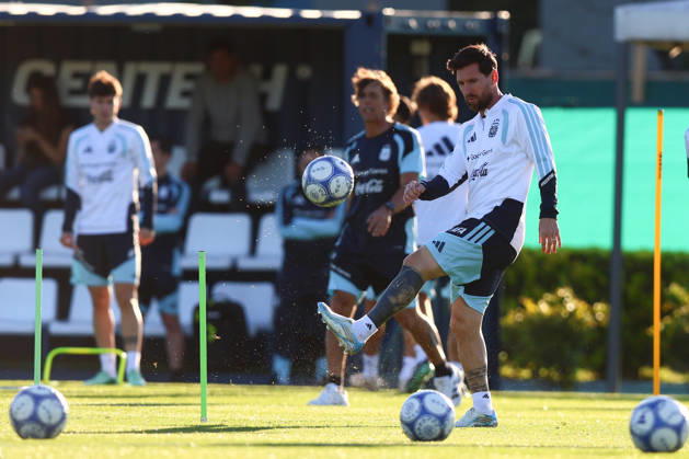 Argentina Training Session Argentina s Lionel Messi attends a training session at the Argentine Football Association (AFA) training complex in Ezeiza, on the outskirts of Buenos Aires, Argentina, on October 5, 2026, ahead of his final appearance for the national team, Nationalteam in a friendly against Benin. Buenos Aires Argentina Copyright: xMatiasxBagliettox originalFilename:baglietto-notitle261005_npZBI