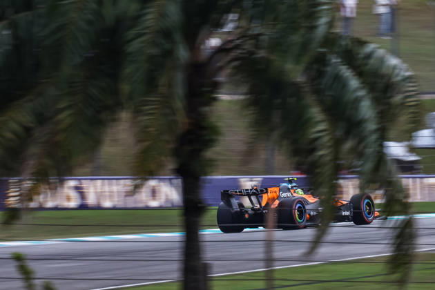 SEPANG, SGR - OCTOBER 02: Lando Norris of Great Britain and McLaren Mastercard F1 Team in action during friday free practice of the Formula 1 Gulf Air Bahrain Grand Prix on October 02, 2026 held at Sepang International Circuit in Sepang, Malaysia. (Photo by Hazrin Yeob Men Shah Icon Sportswire) AUTO: OCT 02 F1 Bahrain Grand Prix in Malaysia EDITORIAL USE ONLY Icon3782610028242