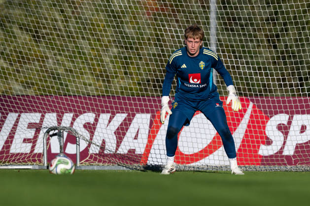 October 6, 2026: Goalkeeper Moa Edrud of the Swedish women’s national soccer team during a training session on October 6, 2026 in Stockholm. Photo by Emma Wallskog, BILDBYRAN, code EW EW0714: soccer, football, fotball, World Cup qualifiers, FIFA Women’s World Cup qualifier, training, Sweden, women’s soccer, BBENG Copyright: EMMAxWALLSKOG BB261006EW036