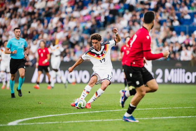 U-21 European Championship Qualifier: Germany vs. Georgia, October 6, 2026 – Goal Celebration: Noah Darvich (Germany), 17, 1–0 for Germany – Soccer, U-21 European Championship Qualifier, Matchday 10: Germany vs. Georgia on October 6, 2026, Bielefeld DFB REGULATIONS PROHIBIT ANY USE OF PHOTOGRAPHS AS IMAGE SEQUENCES AND OR QUASI-VIDEO Copyright: xBEAUTIFULxSPORTS Tonhäuserx