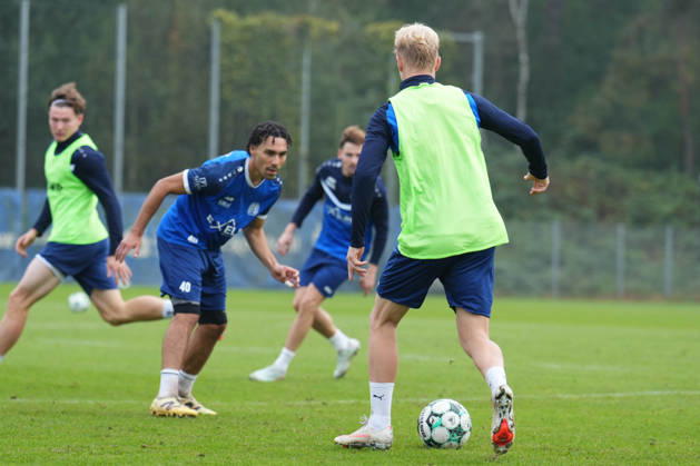 German Soccer, Training Session, 3rd Division, 2026–2027 Season, NVB Campus, SV Meppen, Tuesday, October 6, 2026, morning practice: Luca Prasse (SV Meppen, No. 31) with the ball, standing in front of Niclas Nadj (SV Meppen, No. 40) Copyright: xLennxLübbersx