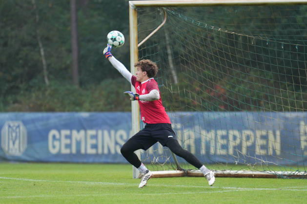 German Soccer, Training Session, 3rd Division, 2026–2027 Season, NVB Campus, SV Meppen, Tuesday, October 6, 2026, Morning Training: Timo Schmitz (SV Meppen), 30 with a save Copyright: xLennxLübbersx