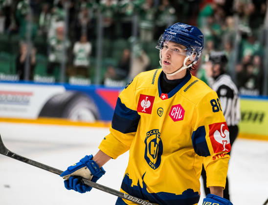 October 6, 2026: Tim Minder of Davos looks dejected after the score was 2–0 during the CHL game between Rögle and Davos on October 6, 2026 in Ängelholm. Photo by Niclas Jönsson, BILDBYRAN COP 273 NO0449. ice hockey, CHL, Champions Hockey League, Rögle, Davos, Rögle BBENG, dejected  Copyright: NICLASxJÖNSSON BB261006NO023