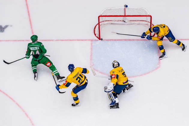 October 6, 2026: Tinus Luc Koblar of Rögle celebrates after scoring the 2-0 goal during the CHL game between Rögle and Davos on October 6, 2026 in Ängelholm. Photo by Niclas Jönsson, BILDBYRAN COP 273 NO0449. ice hockey, CHL, Champions Hockey League, Rögle, Davos, Rögle BBENG, cheering, celebrates Copyright: NICLASxJÖNSSON BB261006NO029