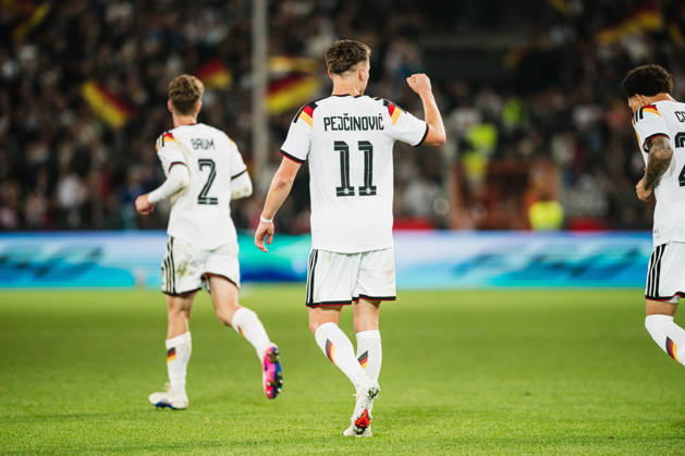 U-21 European Championship Qualifier: Germany vs. Georgia, October 6, 2026 – Goal, Celebration of the 2-0 Goal by Dženan Pejcinovic Germany, 11 Soccer, U-21 European Championship Qualifiers, Matchday 10: Germany vs. Georgia on October 6, 2026, Bielefeld DFB REGULATIONS PROHIBIT ANY USE OF PHOTOGRAPHS AS IMAGE SEQUENCES AND OR QUASI-VIDEO Copyright: xBEAUTIFULxSPORTS Tonhäuserx