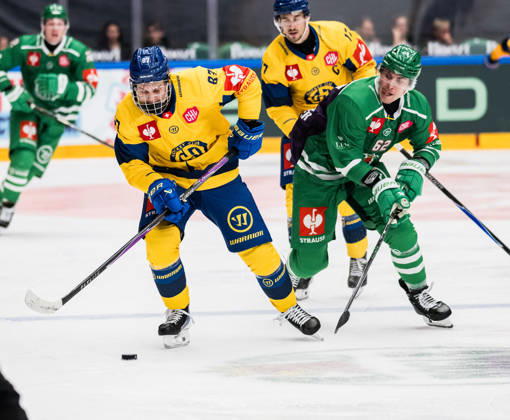 October 6, 2026: Lars Steiner of Davos and Lubos Horky of Rögle during the CHL game between Rögle and Davos on October 6, 2026 in Ängelholm. Photo by Niclas Jönsson, BILDBYRAN COP 273 NO0449. ice hockey, CHL, Champions Hockey League, Rögle, Davos, Rögle BBENG, ice hockey, CHL, Champions Hockey League, Rögle, Davos, Rögle BBENG Copyright: NICLASxJÖNSSON BB261006NO033