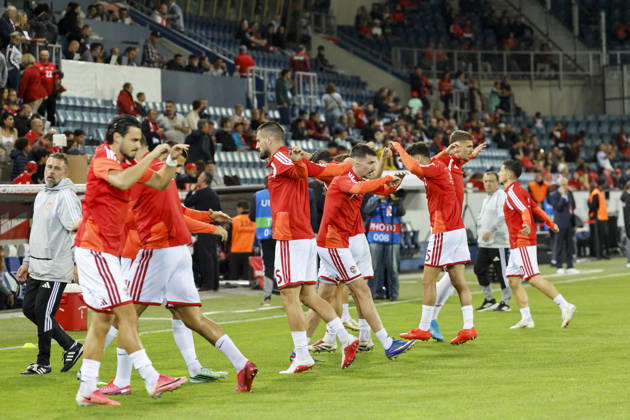 North Macedonia warming up before kickoff, Switzerland, UEFA, Nations League, Matchday 4, Switzerland vs. North Macedonia, October 6, 2026, Swissporarena, Lucerne, Switzerland Copyright: xGrantxHubbsx