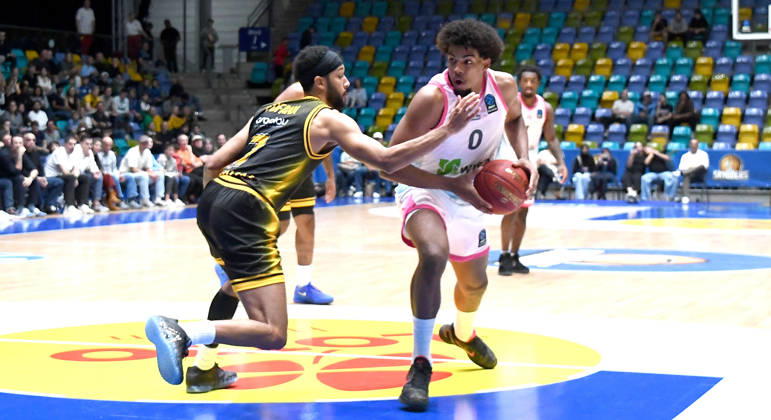 October 6, 2026, xokbx, Basketball BKT Europe Cup, Skyliners Frankfurt vs. Siauliai Basketball, Selim Fofana (Siauliai Basketball), Jamie Edoka (Fraport Skyliners Frankfurt), Head-to-Head, Frankfurt Showdown