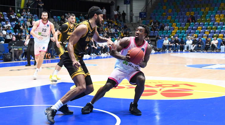 October 6, 2026, xokbx, Basketball BKT Europe Cup, Skyliners Frankfurt vs. Siauliai Basketball, Isaiah Swope (Fraport Skyliners Frankfurt), Selim Fofana (Siauliai Basketball), Head-to-Head, Frankfurt Showdown
