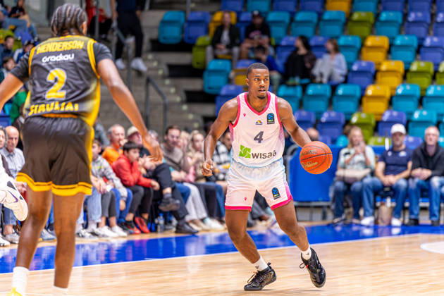 FRANKFURT AM MAIN, GERMANY - OCTOBER 6: Nahiem Alleyne (Skyliners Frankfurt, 4) with ball against Cedric Henderson (BC Siauliai, 2) during the BKT EuroCup 2026 27, match between Frankfurt Skyliners vs. BC Siauliai at Suewag Energie Arena on October 6, 2026 in Frankfurt am Main, Germany. Hessen Germany Copyright: xBEAUTIFULxSPORTS Freudensteinx