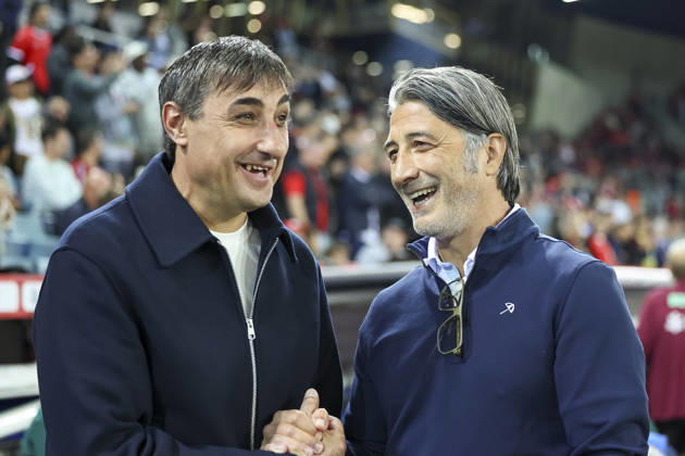 Goce Sedloski, North Macedonia (coach), and Murat Yakin, Switzerland (coach), before kickoff; Switzerland, UEFA, Nations League, Matchday 4, Switzerland vs. North Macedonia, October 6, 2026, Swissporarena, Lucerne, Switzerland Copyright: xGrantxHubbsx