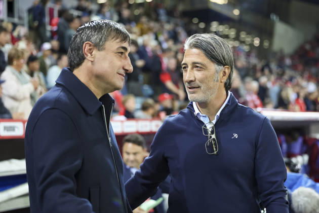 Goce Sedloski, North Macedonia (coach), and Murat Yakin, Switzerland (coach), before kickoff; Switzerland, UEFA, Nations League, Matchday 4, Switzerland vs. North Macedonia, October 6, 2026, Swissporarena, Lucerne, Switzerland Copyright: xGrantxHubbsx