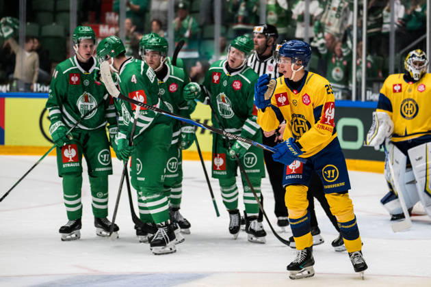 October 6, 2026: Beni Waidacher of Davos looks dejected during the CHL game between Rögle and Davos on October 6, 2026 in Ängelholm. Photo by Niclas Jönsson, BILDBYRAN COP 273 NO0449 ice hockey CHL Champions Hockey League Rögle Davos Rögle BBeng depp  Copyright: NICLASxJÖNSSON BB261006NO054