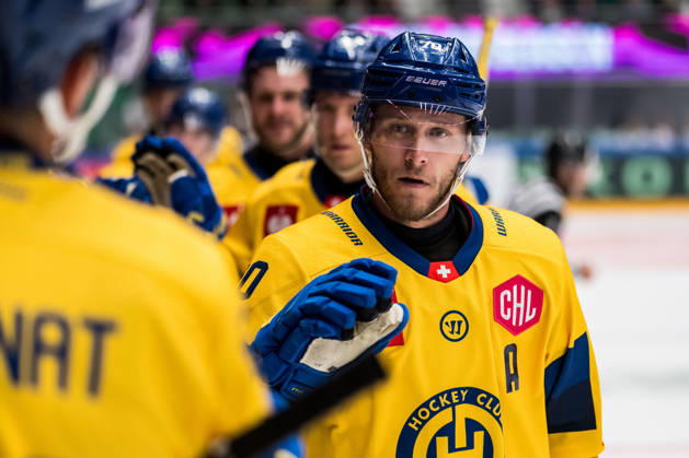 October 6, 2026: Enzo Corvi of Davos celebrates after scoring the 3-1 goal during the CHL game between Rögle and Davos on October 6, 2026 in Ängelholm. Photo by Niclas Jönsson, BILDBYRAN COP 273 NO0449. ice hockey, CHL, Champions Hockey League, Rögle, Davos, Rögle BBENG, cheering, celebrates Copyright: NICLASxJÖNSSON BB261006NO057