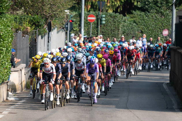 IPA89375181 - The peloton during the 2026 Tre Valli Varesine in Varese, Italy, on October 6, 2026 Copyright: xSilviaxColombo IPAxSportx xx IPA89375181