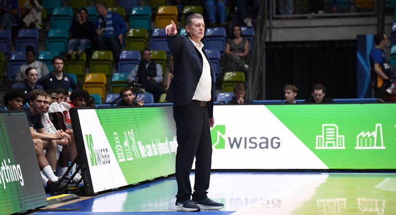 October 6, 2026, xokbx, Basketball BKT Europe Cup, Skyliners Frankfurt vs. Siauliai Basketball, Coach Klaus Perwas, Head Coach, Fraport Skyliners Frankfurt, Frankfurt