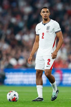 Trent Alexander-Arnold of England stands over the ball and prepares to take a free-kick England v Czechia, UEFA Nations League, Football, Wembley Stadium, London, UK - 06 Oct 2026London Wembley Stadium United Kingdom  Copyright: xMattxImpey Shutterstockx 17188908bv