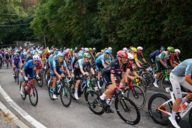 IPA89375182 - The peloton during the 2026 Tre Valli Varesine in Varese, Italy, on October 6, 2026 Copyright: xSilviaxColombo IPAxSportx xx IPA89375182