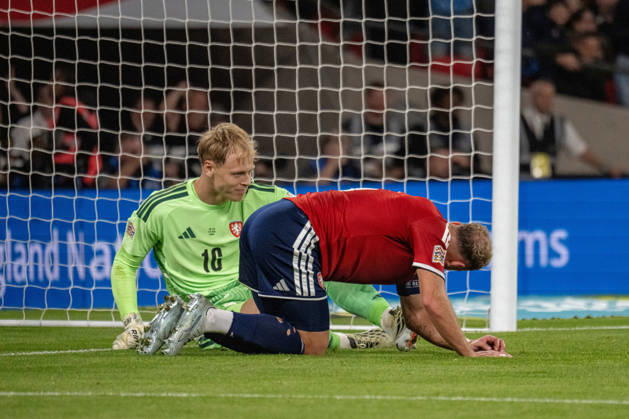 October 6, 2026, xdaymx, UEFA Nations League, England vs. Czech Republic: Lukas Hornicek of the Czech Republic was beaten by his own teammate, Vladimir Coufal of the Czech Republic, who scored an own goal in London