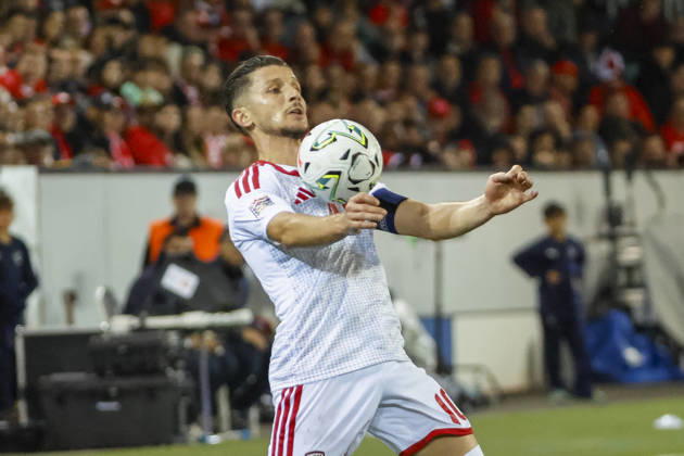Enis Bardhi, North Macedonia, 10 on the ball, Switzerland, UEFA, Nations League, Matchday 4, Switzerland vs. North Macedonia, October 6, 2026, Luzern Swissporarena, Switzerland Copyright: xGrantxHubbsx