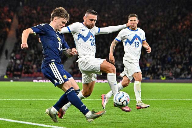 Scotland v Slovenia UEFA Nations League Ben Gannon-Doak of Scotland and Alijosa Matko of Slovenia during the UEFA Nations League match at Barclays Hampden, Glasgow 06 10 2026 UK Newspapers OUT Copyright: xJamiexJohnstonx FIL-24032-0062