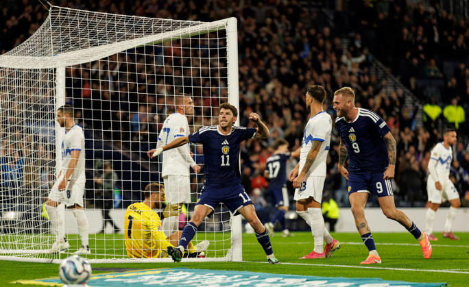 05.10.2026: Scotland v Slovenia: Ryan Christie celeberates with Oliver McBurnie of Scotland Copyright: xWilliexVassx NINTCHDBPICT001113842036