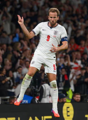 06 October 2026 - England v Czech Republic - UEFA Nations League - Wembley Stadium - London. England v Czech Republic - UEFA Nations League - Wembley Stadium - London. Harry Kane celebrates scoring his 90th goal for England. Picture : Mark Pain LONDON England  Copyright: xMarkxPainx
