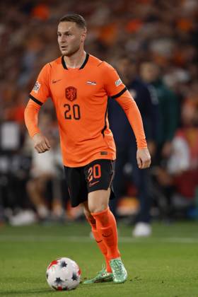 EINDHOVEN - Teun Koopmeiners of the Netherlands during the UEFA Nations League match between the Netherlands and Serbia at the Philips Stadium on October 4, 2026, in Eindhoven, the Netherlands. MAURICE VAN STEEN ANP UEFA Nations League 2026 27 xVIxANPxSportx xMauricexvanxSteenxIVx 571706900 originalFilename: 571706900