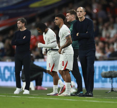 England v Czech Republic, UEFA Nations League, League A - Group 3 London, UK: England v Czech Republic, UEFA Nations League, League A - Group 3, Wembley Stadium. 6 October 2026 Photograph by Marc Aspland for The Times & The Sunday Times Jude Bellingham of England is substituted by Thomas Tuchel Manager of England  Copyright: xMarcxAsplandx NINTCHDBPICT001113853730