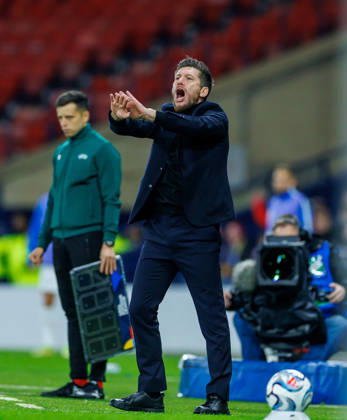 06.10.2026 Scotland v Slovenia, UEFA Nations League, League B Group 1 : Seb Pocognoli looking for ca penalty decision  Copyright: xKennyxRamsay.Scotlandx NINTCHDBPICT001113854059