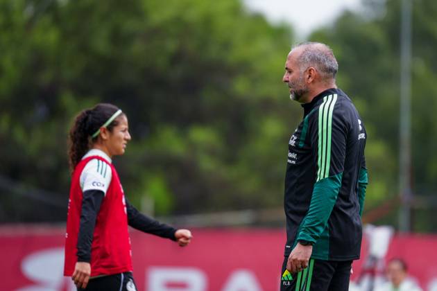 MEXICAN WOMEN S NATIONAL TEAM MEXICAN WOMEN S NATIONAL TEAM TRAINING SESSION 06102026 MEXICO CITY, MEXICO Photo of Pedro Lopez, coach of the Mexican Women’s National Soccer Team, during a training session at the Centro de Alto Rendimiento in Mexico City, ahead of their friendly match against Jamaica this Friday in Aguascalientes Photo of Pedro Lopez, coach of the Mexican Women’s National Soccer Team, during a training session at the High-Performance Center in Mexico City, ahead of their friendly match against Jamaica this Friday in Aguascalientes. PHOTO BY IMAGENSHOP PHOTO AGENCY, MEXICO CITY, MEXICO Copyright: xIMAGENSHOPxAGENCIAxFOTOGRAFICAx