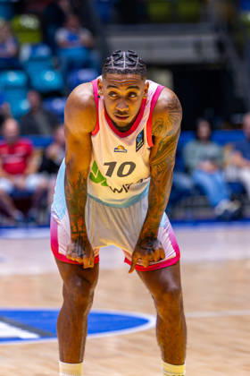 FRANKFURT AM MAIN, GERMANY - OCTOBER 6: Judah Mintz (Skyliners Frankfurt, 10) during the BKT EuroCup 2026 27, match between Frankfurt Skyliners vs. BC Siauliai at Suewag Energie Arena on October 6, 2026 in Frankfurt am Main, Germany. Hessen Germany Copyright: xBEAUTIFULxSPORTS Freudensteinx