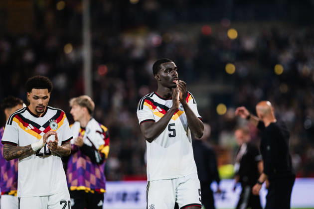 U-21 European Championship Qualifier: Germany vs. Georgia, October 6, 2026; Joshua Quarshie (Germany, No. 5) claps after the final whistle; Soccer, U-21 European Championship Qualifier, Matchday 10: Germany vs. Georgia on October 6, 2026, Bielefeld DFB REGULATIONS PROHIBIT ANY USE OF PHOTOGRAPHS AS IMAGE SEQUENCES AND OR QUASI-VIDEO Copyright: xBEAUTIFULxSPORTS Tonhäuserx