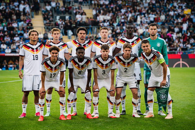 U-21 European Championship Qualifier: Germany vs. Georgia, October 6, 2026. U-21 team photo before kickoff; back row, from left: Paris Brunner (Germany), 19; Leandro Morgalla (Germany), 6; Nnamdi Collins (Germany), 20; Dženan Pejcinovic (Germany, 11), Joshua Quarshie (Germany, 5), Mio Backhaus (Germany, 1); front row, from left: Noah Darvich (Germany, 17), Noel Aseko, Germany, 8, Lukas Ullrich, Germany, 3, Elias Baum, Germany, 2, Nicolò Tresoldi, Germany, 9; Soccer, U-21 European Championship Qualifiers, Matchday 10: Germany vs. Georgia on October 6, 2026, Bielefeld DFB REGULATIONS PROHIBIT ANY USE OF PHOTOGRAPHS AS IMAGE SEQUENCES AND OR QUASI-VIDEO Copyright: xBEAUTIFULxSPORTS Tonhäuserx