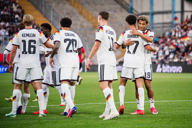 U-21 European Championship Qualifier: Germany vs. Georgia, October 6, 2026 GOAL, CELEBRATION after Noah Darvich (Germany, 17) scores the 1-0 goal, pictured here with Aljoscha Kemlein (Germany, 16) and Dženan Pejcinovic (Germany, 11), Nnamdi Collins (Germany, 20), and Paris Brunner (Germany, 19) hugging him. Soccer, U-21 European Championship Qualifiers, Matchday 10: Germany vs. Georgia on October 6, 2026, Bielefeld. DFB regulations prohibit any use of photographs as image sequences and or quasi-video. Copyright: xBEAUTIFULxSPORTS Tonhäuserx