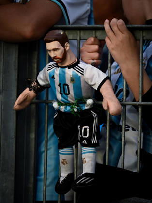 Argentina x Benin BUENOS AIRES, AR - 06.10.2026: ARGENTINA X BENIN - Fans of Argentina during the International Friendly, Länderspiel, Nationalmannschaft match between Argentina and Benin on Tuesday, October 6, 2026, at the Estadio Monumental in Buenos Aires, Argentina. The match marks Messi& 39;s farewell to the Argentine national team, Nationalteam (Photo: Gabriel Sotelo Fotoarena) x3026013x  GabrielxSotelo