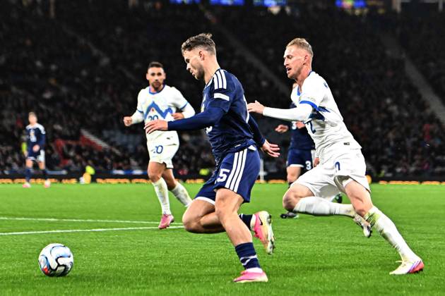 Scotland v Slovenia UEFA Nations League Josh McPake of Scotland and Zan Karnicnik of Slovenia during the UEFA Nations League match at Barclays Hampden, Glasgow 06 10 2026 UK Newspapers OUT Copyright: xJamiexJohnstonx FIL-24032-0115