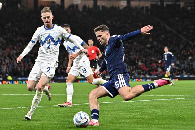 Scotland v Slovenia UEFA Nations League Josh McPake of Scotland crosses the ball during the UEFA Nations League match at Barclays Hampden, Glasgow 06 10 2026 UK Newspapers OUT Copyright: xJamiexJohnstonx FIL-24032-0120