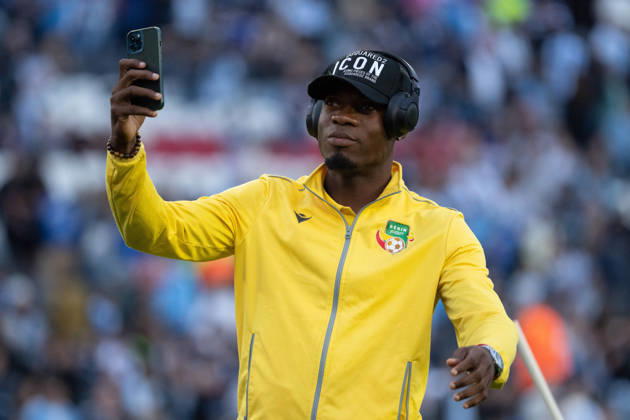 Benin players pose for photos with fans before the International Friendly, Länderspiel, Nationalmannschaft between Argentina and Benin, at the Estadio Monumental Antonio V. Liberti, on October 6, 2026, in Buenos Aires, Argentina. Lionel Messi will play his last match for Argentina after announcing his retirement from the national team, Nationalteam Richard Callis Fotoarena (Richard Callis SPP) Copyright: xRichardxCallisx xSPPx spp-en-RiCa-3026035
