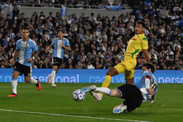 Lionel Messi farewell match BUENOS AIRES, ARGENTINA - OCTOBER 6: Lionel Messi of Argentina shoot to goal during his farewell match with the national team, Nationalteam at the International Friendly, Länderspiel, Nationalmannschaft match between Argentina Vs Benin at Monumental Stadium on October 6, 2026 in Buenos Aires, Argentina. Buenos Aires Estadio Monumental Antonio Liberti Buenos Aires Argentina Copyright: xIMAGOx xPhotoCero5x xLucianoxBisbalx