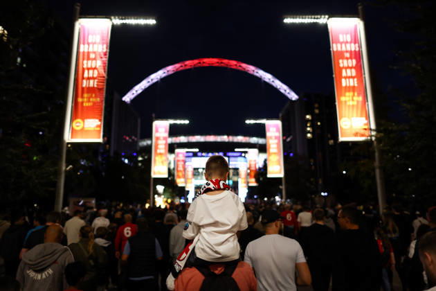 England gegen Tschechien, 6. Oktober 2026, London, UEFA Nations League: England gegen Tschechien – England-Fans auf dem Wembley Way. Foto: Jacques Feeney, Offside, London, Großbritannien  Copyright: xJacquesxFeeneyx xOffsidexOffside