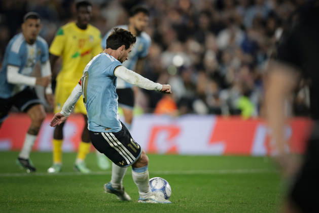 MESSI Argentina vs. Benin, Part 2 Photo: FOTOBAIRES Lionel Messi s Final Match with the Argentine National Team Copyright: xNICOLASxABOAFxNICOLASxABOAFx