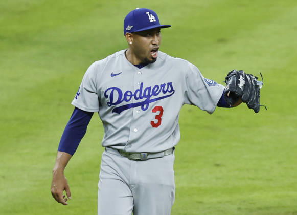 Los Angeles Dodgers closing pitcher Edwin Diaz (3) celebrates after the Dodgers defeated the Atlanta Braves 3-1 in an MLB, Baseball Herren, USA National League Division Series playoff game at Truist Park in Atlanta, Georgia, on Tuesday, October 6, 2026. The Dodgers now have a 2-1 lead in the best-of-five series. ATL20261006720 MIKExZARRILLI