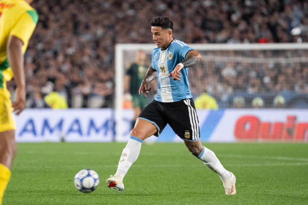 BUENOS AIRES, ARGENTINA - OCTOBER 06: Enzo Fernandez of Argentina passes the ball during the International Friendly, Länderspiel, Nationalmannschaft football match between Argentina and Benin at Estadio Monumental Antonio V. Liberti on October 06, 2026 in Buenos Aires, Argentina. (Photo by Richard Callis Sports Press Photo) Copyright: xRichardxCallis SportsxPressxPhotox Sportspressphoto_SPR247868