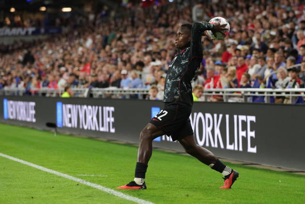 SAINT PAUL, MN - OCTOBER 06: Canada™s Richie Laryea (22) throws in the ball during the second half of the men™s friendly match between the U.S. national team, Nationalteam and Canada™s national team on October 6th, 2026, at Allianz Field in Saint Paul, MN. (Photo by Bailey Hillesheim Icon Sportswire) SOCCER: OCT 06 USA vs Canada EDITORIAL USE ONLY Icon20261006028