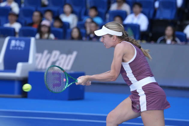October 6, 2026, Beijing, China: Daria Snigur of Ukraine plays against Mirra Andreeva (not in view) during the Women s Singles Round 16 match on day seven of China Open at the National Tennis Center. Mirra Andreeva defeated Daria Snigur 6-2, 6-2 2026 China Open In Beijing - 06 Oct 2026 - ZUMAs197 20261006_aaa_s197_255 Copyright: xPolyxFeix