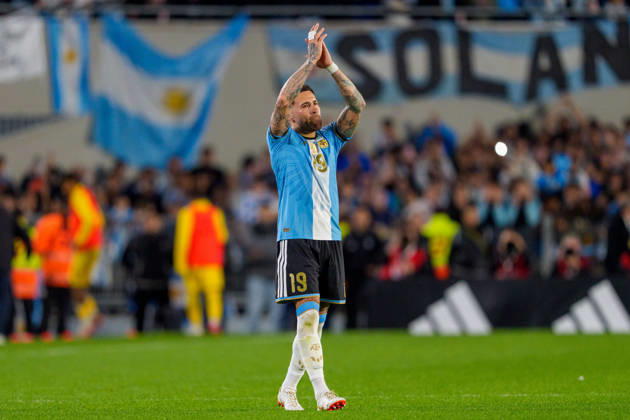 Benin v Argentina BUENOS AIRES, ARGENTINA - OCTOBER 6: Nicolas Otamendi 19 of Argentina acknowledges the crowd as he is subbed off for his final match during a game between Benin and Argentina at Estadio Monumental on October 6, 2026 in Buenos Aires, Argentina Buenos Aires Estadio Monumental Argentina Copyright: xAndrewxJ.xClark ISIxPhotosx 9950
