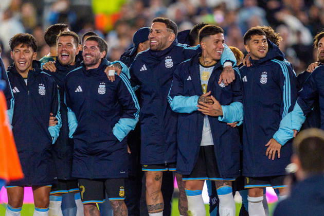 Benin v Argentina BUENOS AIRES, ARGENTINA - OCTOBER 6: Lisandro Martinez 6, Giovani Lo Celso 11, Rodrigo de Paul 7, Nicolas Otamendi 19, Enzo Fernandez 24 and Exequiel Palacios 14 of Argentina listen to Lionel Messi 10 of Argentina last speech after a game between Benin and Argentina at Estadio Monumental on October 6, 2026 in Buenos Aires, Argentina Buenos Aires Estadio Monumental Argentina Copyright: xAndrewxJ.xClark ISIxPhotosx 9950