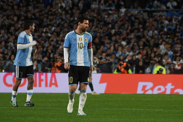Messi Plays His Final Match with the Argentine National Team in Buenos Aires Soccer player Lionel Messi during the match between the national teams of Argentina and Benin on October 6, 2026, in Buenos Aires, Argentina. The match will be the last time Leo Messi wears the Albiceleste jersey after announcing his retirement from international soccer. OCTOBER 7, 2026, Sebastián, Buenos Aires, Argentina. Buenos Aires, Argentina. Spain Copyright: xSebastianxHipperdingerx 7825487