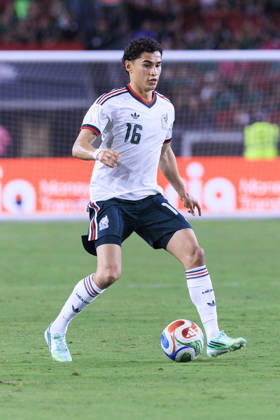 October 6, 2026, Los Angeles, California, USA: Jeremy Marquez 16 of Mexico during an International Friendly, Länderspiel, Nationalmannschaft match against Chile at the Los Angeles Memorial Coliseum on Tuesday October 6, 2026 in Los Angeles, California. Mexico loses to Chile, 0-2. ARIANA RUIZ PI Mexico Vs. Chile  - ZUMAp124 20261006_zaa_p124_098 Copyright: xArianaxRuizx